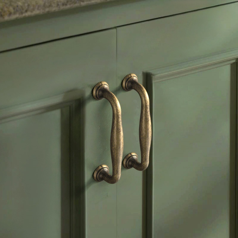 Antiker Bronze-Kleiderschrank- – Drawer Pull Gold Bewertung und Preis